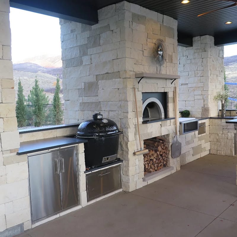 Chicago Brick Oven DIY CBO 1000 Pizza Oven Installed in Outdoor Kitchen