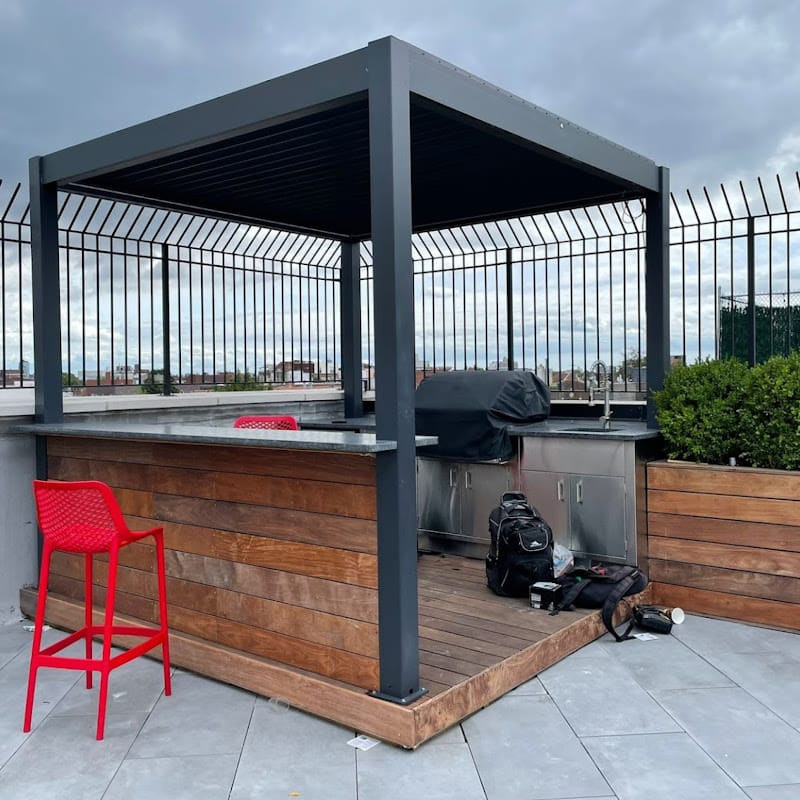 Bon Pergola Free Standing Villa Pergola With Louvers Motorization And Lighting included